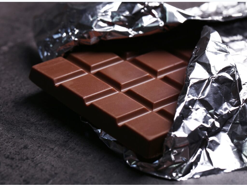 How to Keep Chocolate from Melting in Your Backpack: The Ultimate Summer Survival Guide 6 64